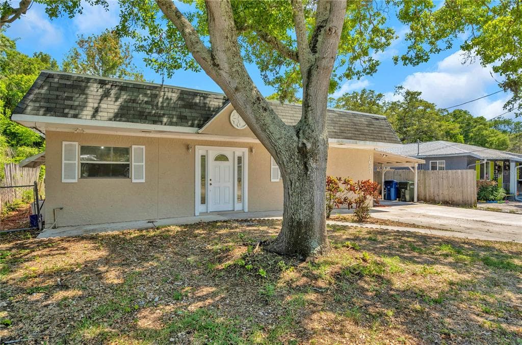1631 LORETTA AVENUE NW LARGO, FL 33770