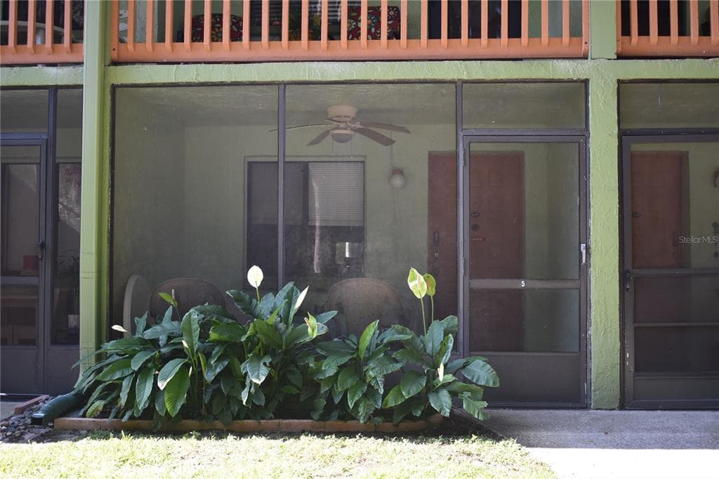 20865 HAULOVER COVE UNIT D5 LUTZ, FL 33558