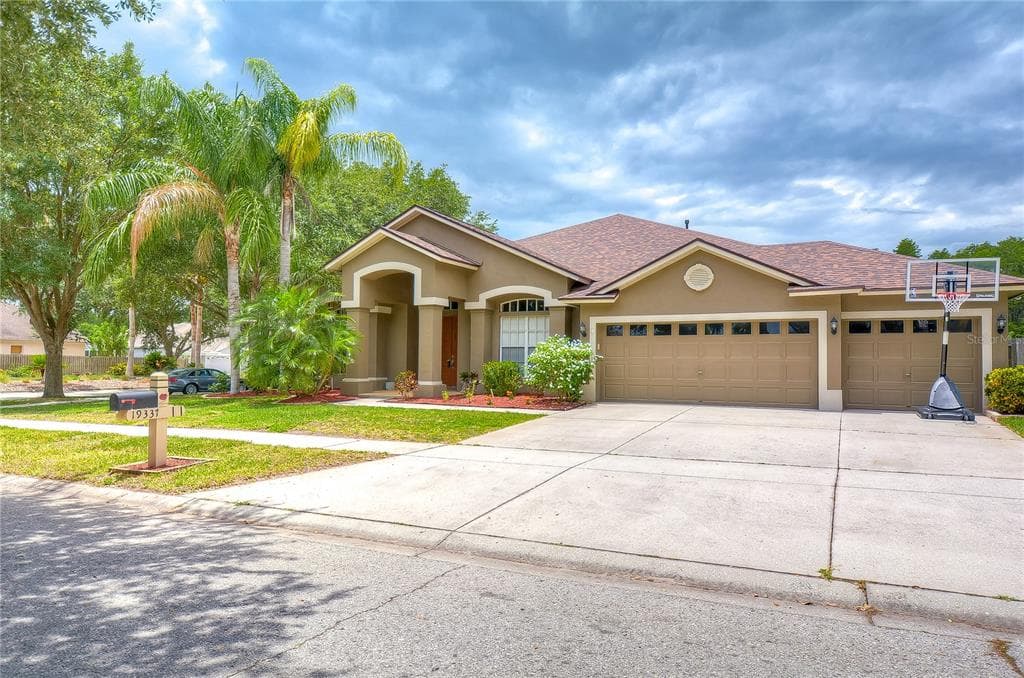 19337 WIND DANCER STREET LUTZ, FL 33558