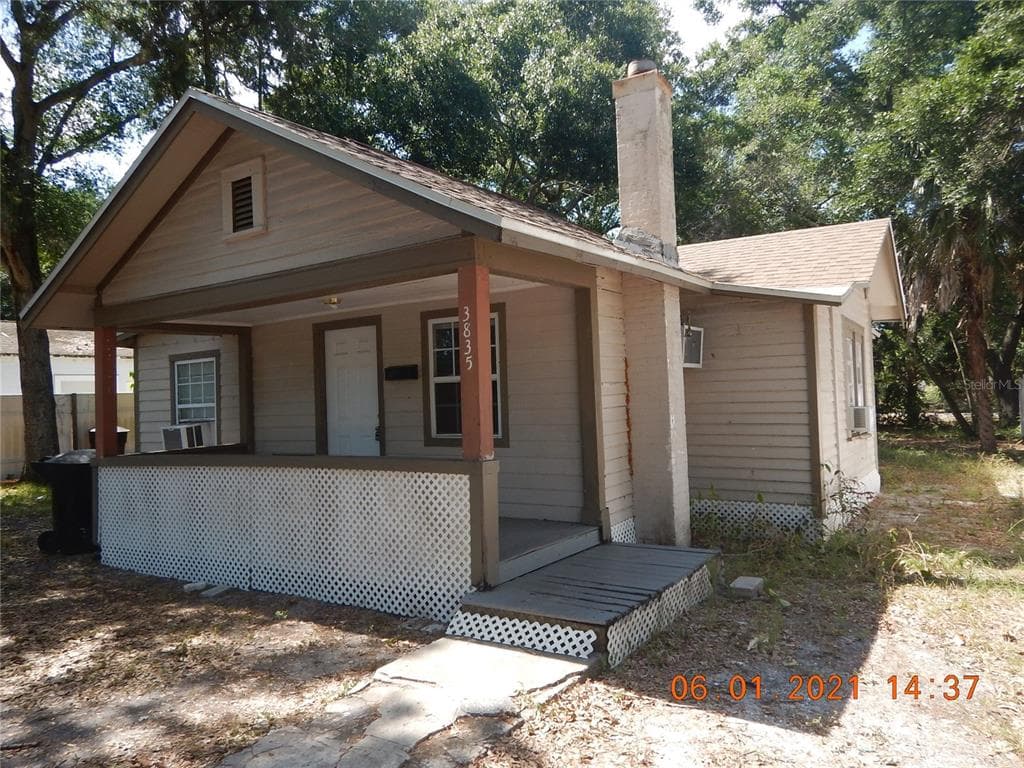 3835 QUEENSBORO AVENUE S ST PETERSBURG, FL 33711