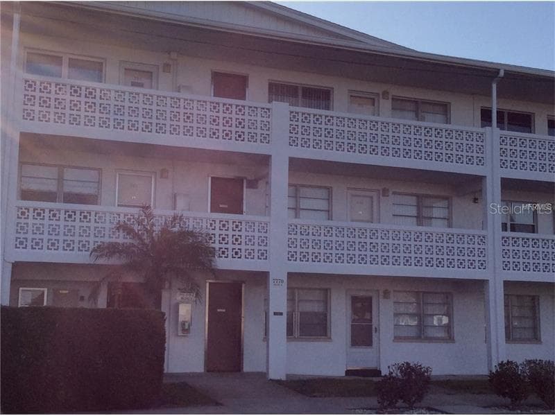 1000 79TH AVENUE N UNIT 205 ST PETERSBURG, FL 33702