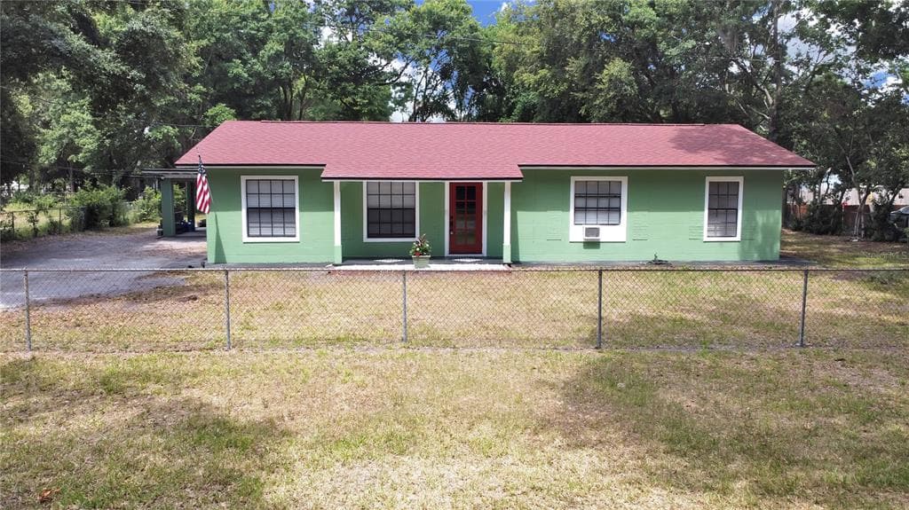 1105 N WARNELL STREET PLANT CITY, FL 33563