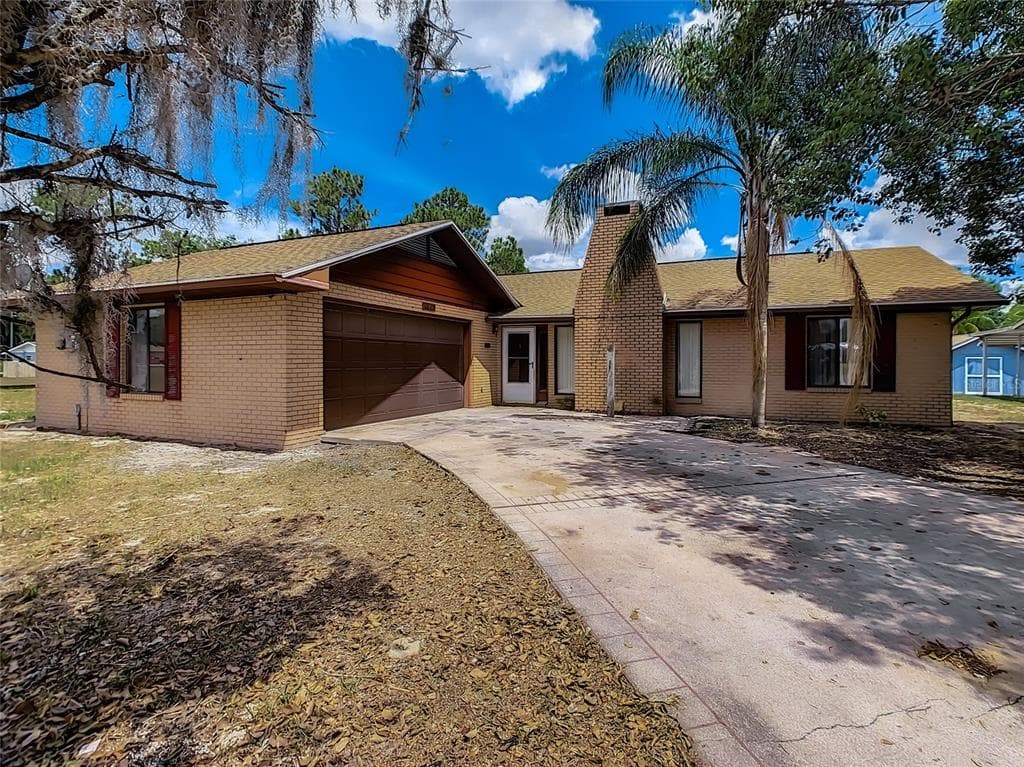 6649 CEDAR CIRCLE LAKE WALES, FL 33898