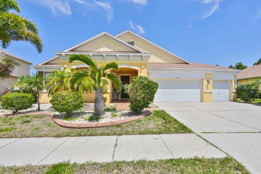 5338 SANDY SHELL DRIVE APOLLO BEACH, FL 33572