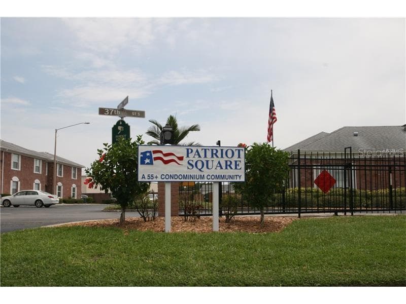 3475 41ST TERRACE S UNIT 215 ST PETERSBURG, FL 33711