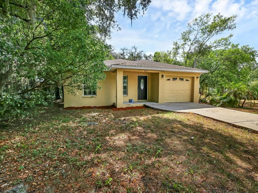 8311 N BROOKS STREET TAMPA, FL 33604