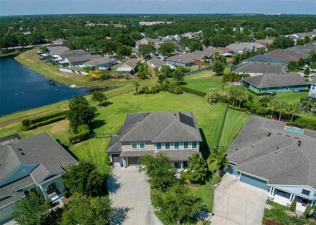 7219 BOWSPIRIT PLACE APOLLO BEACH, FL 33572