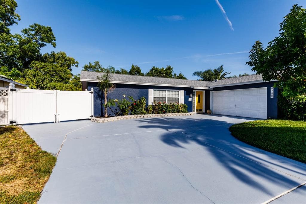 9750 2ND STREET N ST PETERSBURG, FL 33702