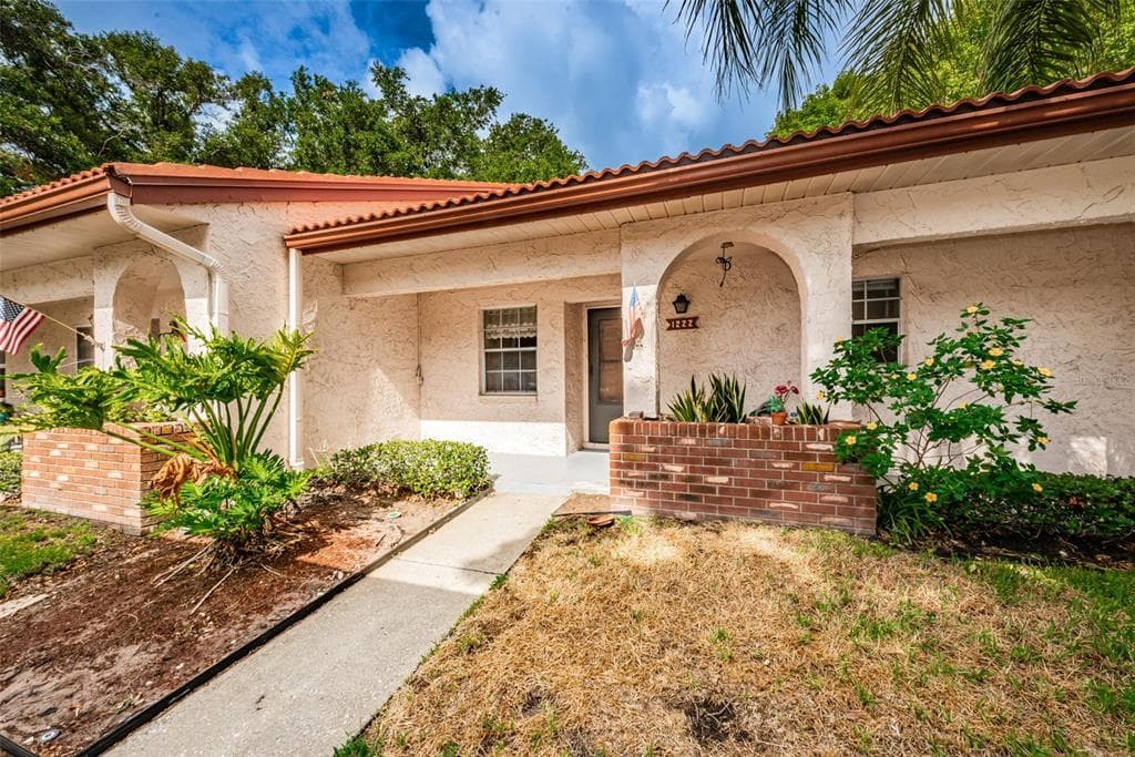 1222 MONTROSE PLACE DUNEDIN, FL 34698
