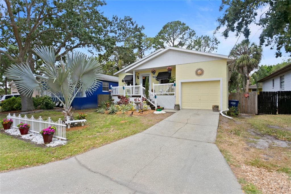 7611 S SHERRILL STREET TAMPA, FL 33616