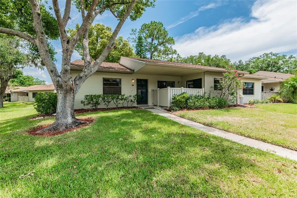 30 TADS TRAIL OLDSMAR, FL 34677