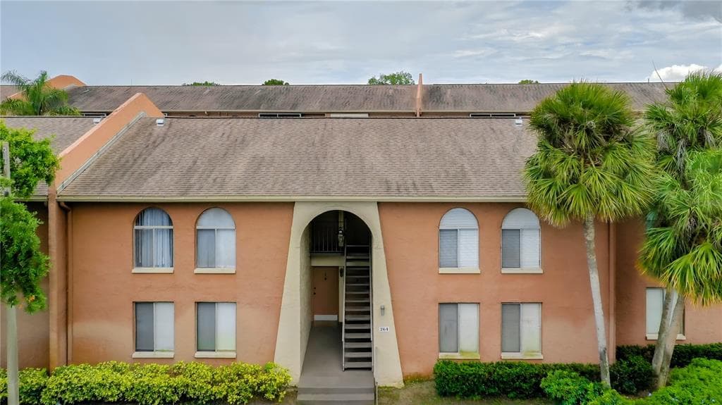264 115TH AVENUE N UNIT 2 ST PETERSBURG, FL 33716