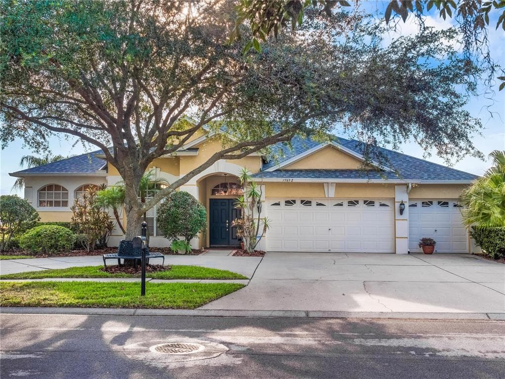 17632 ARCHLAND PASS ROAD LUTZ, FL 33558