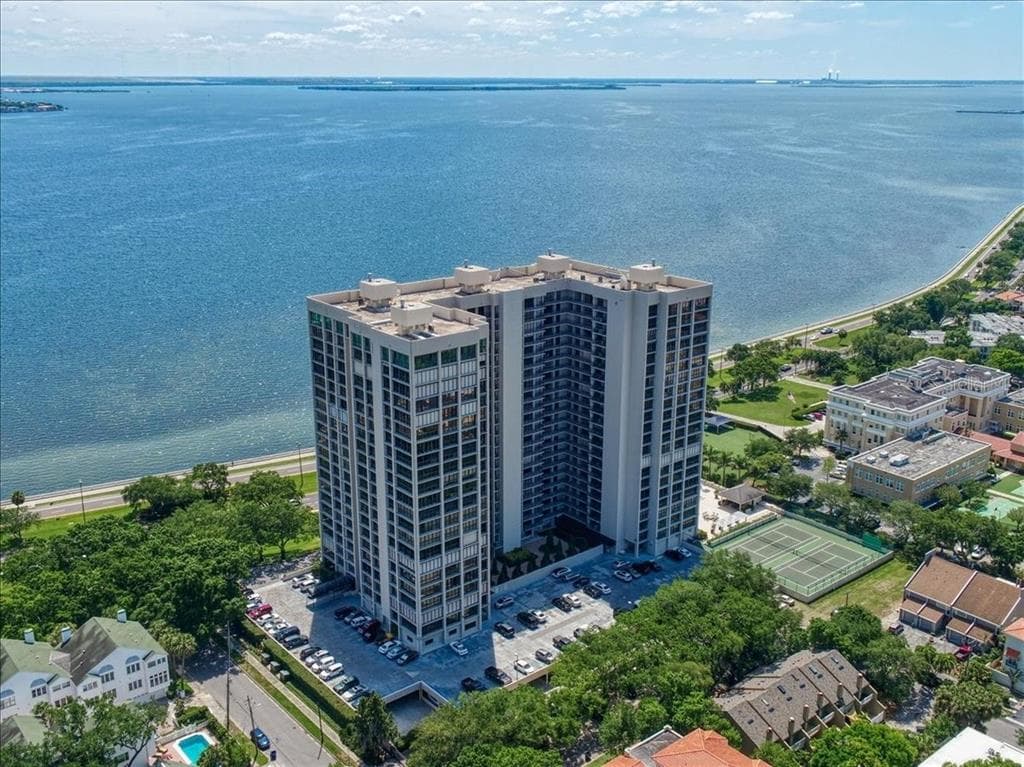 3301 BAYSHORE BOULEVARD UNIT 510A TAMPA, FL 33629