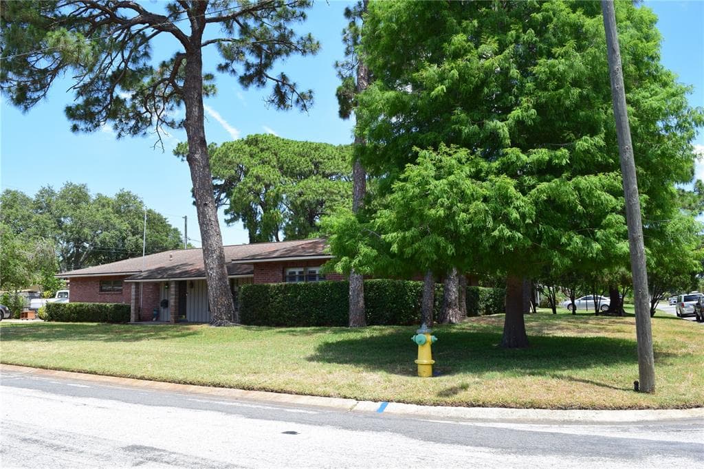 7001 34TH AVENUE N ST PETERSBURG, FL 33710
