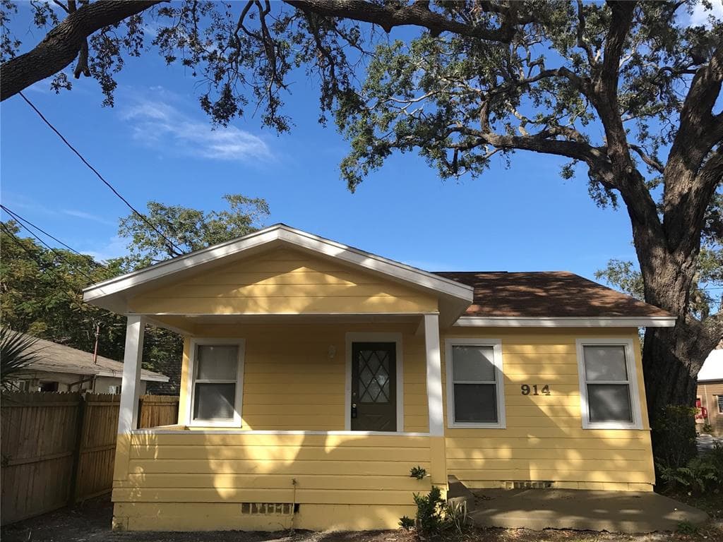 914 DRUID ROAD E CLEARWATER, FL 33756