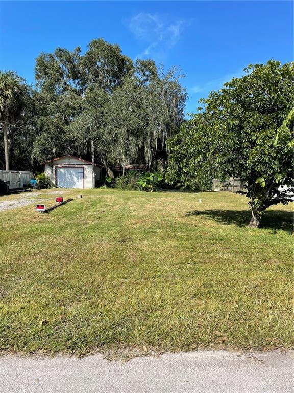 9925 ALAVISTA DRIVE GIBSONTON, FL 33534