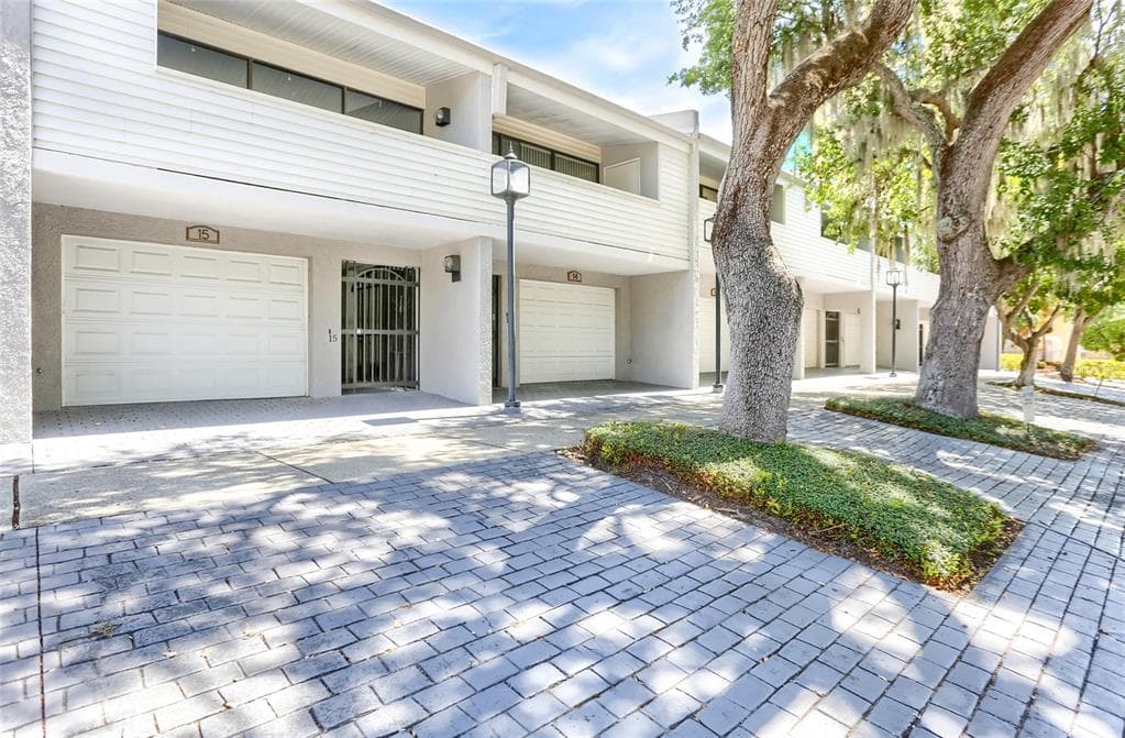 301 2ND STREET N UNIT 15 ST PETERSBURG, FL 33701