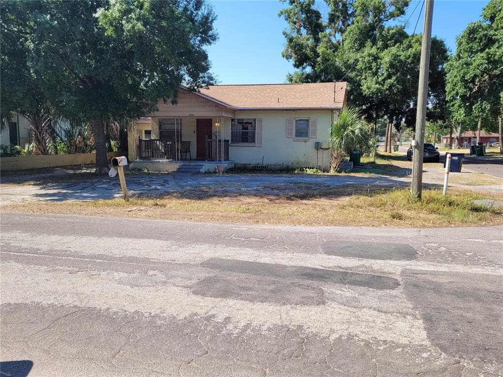 1010 W ARCH STREET E TAMPA, FL 33607
