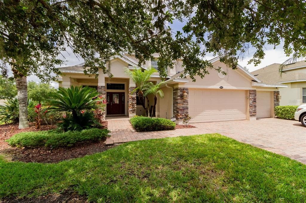 2015 LIAMARIE WAY WINTER HAVEN, FL 33884