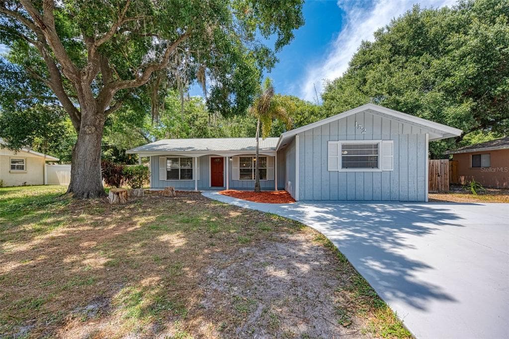 152 CLEMSON ROAD VENICE, FL 34293