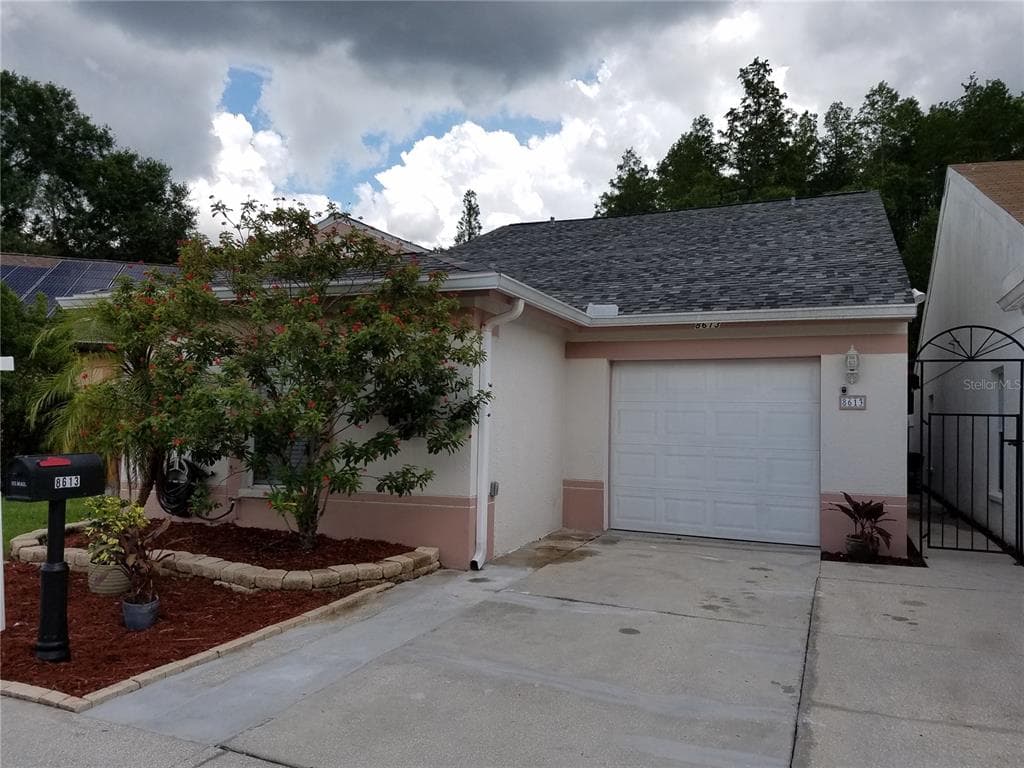 8613 VILLA LARGO DRIVE TAMPA, FL 33614