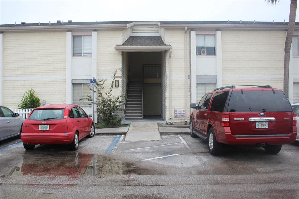 7804 PALMERA POINTE CIRCLE UNIT 201 TAMPA, FL 33615
