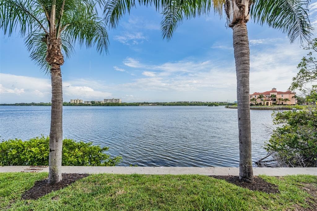 2773 VIA CIPRIANI UNIT 1314B CLEARWATER, FL 33764