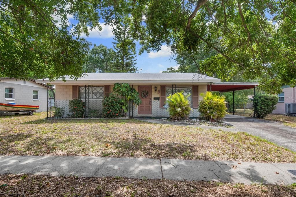 6310 S LOIS AVENUE TAMPA, FL 33616