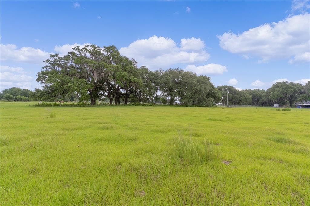 SE 47TH RD BUSHNELL, FL 33513