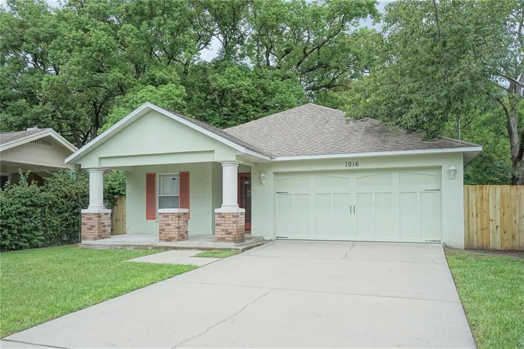 1016 E MOHAWK AVENUE TAMPA, FL 33604
