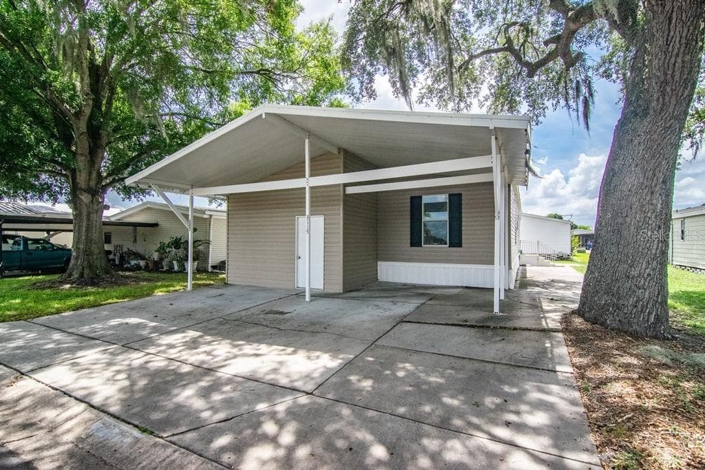 3115 PINEY BARK DRIVE WESLEY CHAPEL, FL 33543