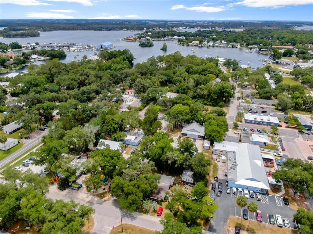 406 NE 1ST AVENUE CRYSTAL RIVER, FL 34429