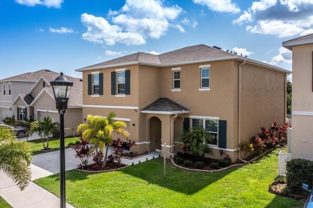 12010 GILLINGHAM HARBOR LANE GIBSONTON, FL 33534