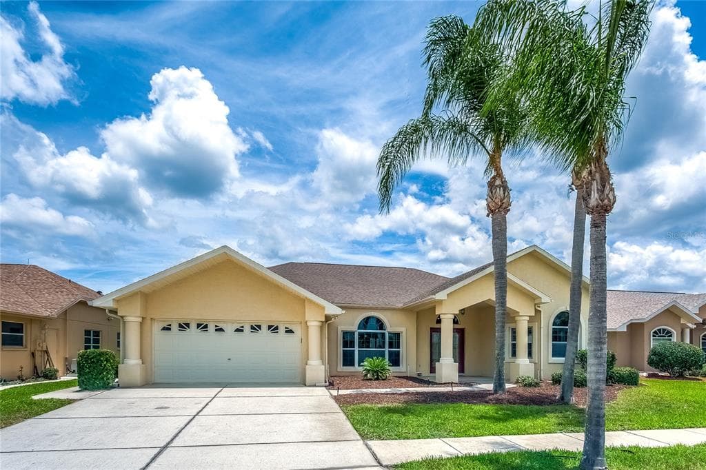 8527 CORAL CREEK LOOP HUDSON, FL 34667