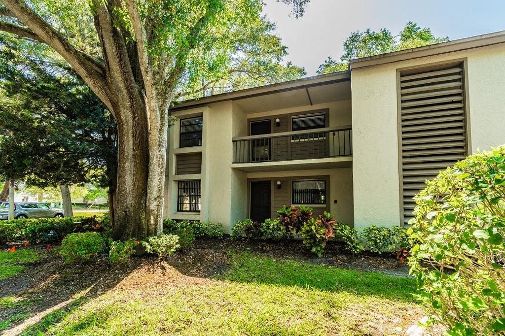 3048 EASTLAND BOULEVARD UNIT C201 CLEARWATER, FL 33761