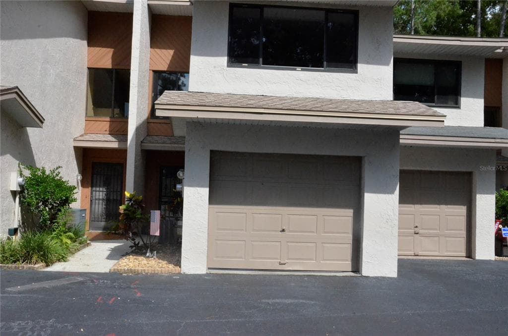 2116 TARPON LANDINGS DRIVE TARPON SPRINGS, FL 34688