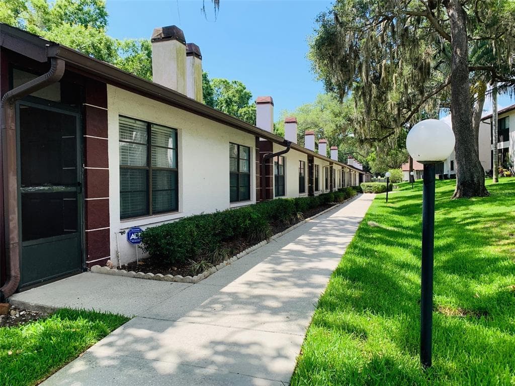 3510 MAGNOLIA RIDGE CIRCLE UNIT 503 PALM HARBOR, FL 34684