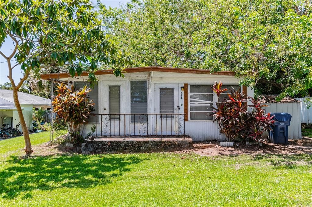 688 MAC CRILLUS ROAD LARGO, FL 33770