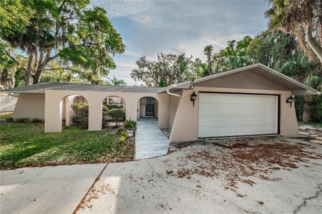 5910 RIVER ROAD NEW PORT RICHEY, FL 34652