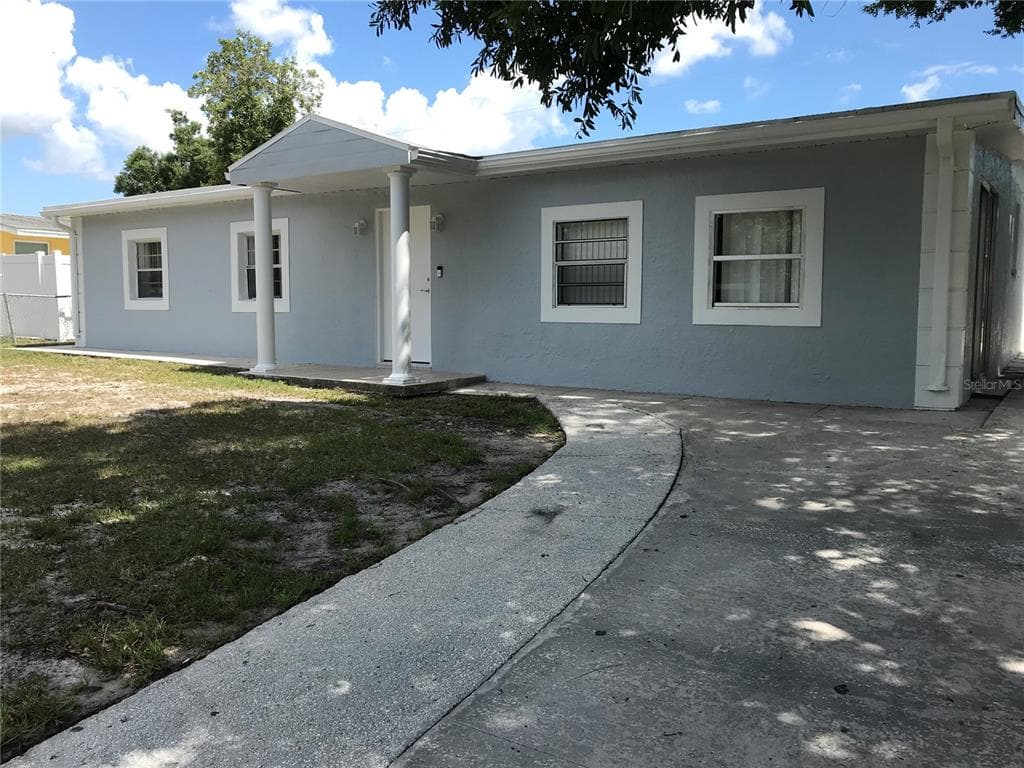 4542 W KNOX STREET TAMPA, FL 33614