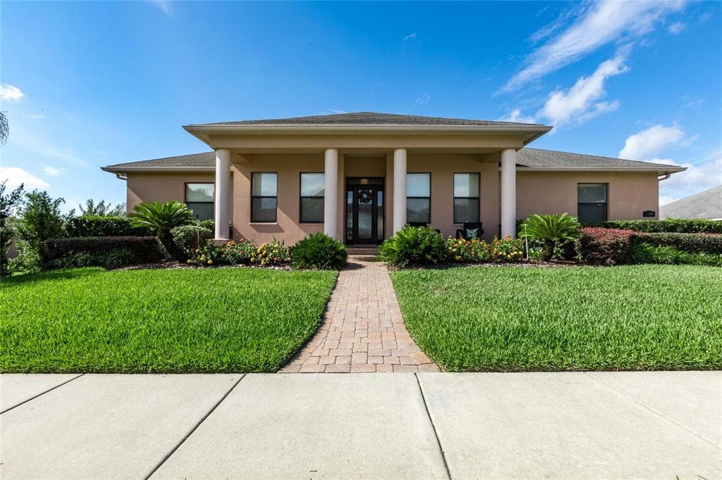 1995 VIEWPOINT LANDINGS ROAD LAKELAND, FL 33810