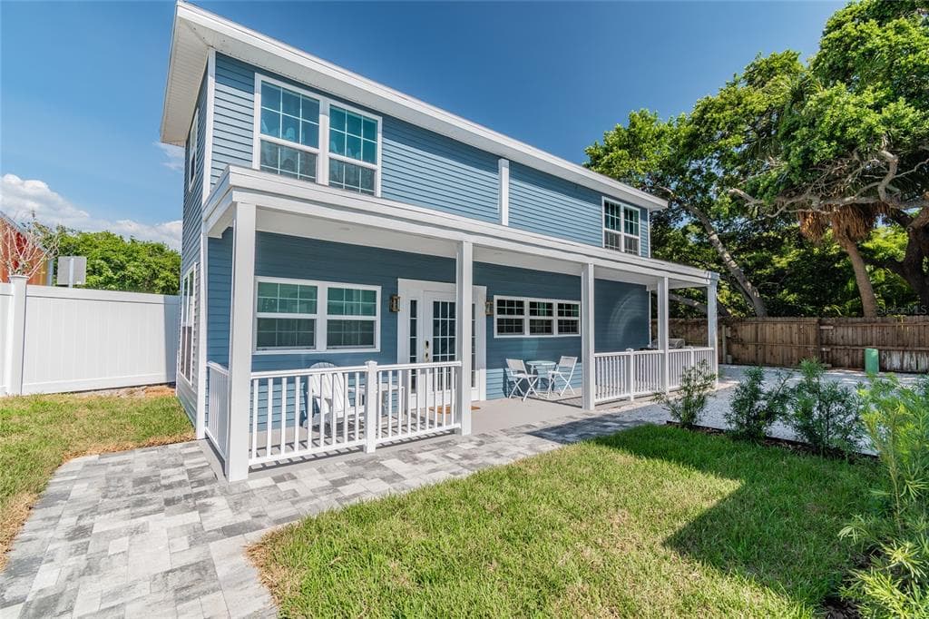 719 DOUGLAS AVENUE DUNEDIN, FL 34698