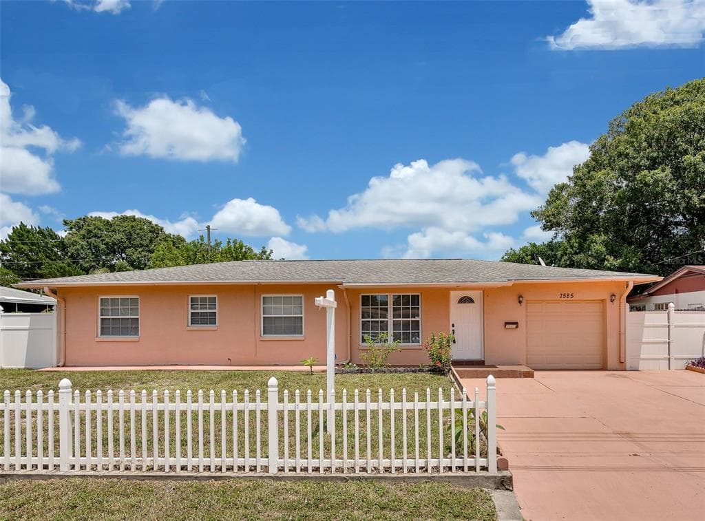 7585 16TH STREET N ST PETERSBURG, FL 33702