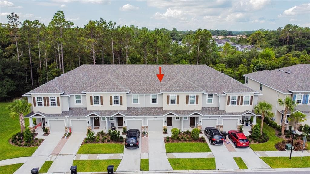 26399 LIMESTONE SPRINGS WAY WESLEY CHAPEL, FL 33544