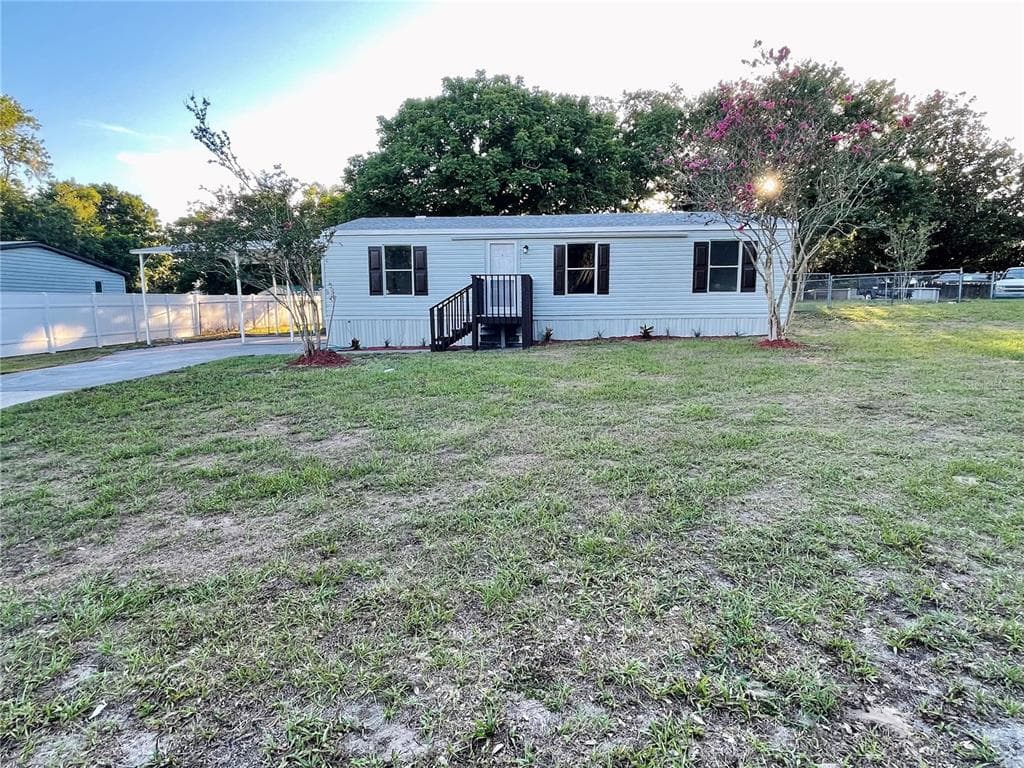 4852 ROLLING MEADOW DRIVE LAKELAND, FL 33810