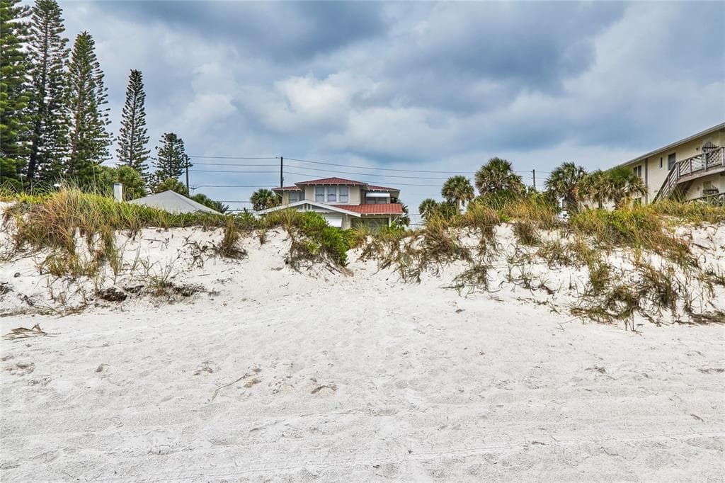 16 GULF BOULEVARD