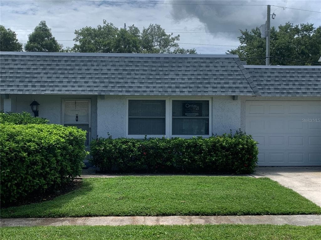 1403 CARA DRIVE UNIT 1403 LARGO, FL 33771