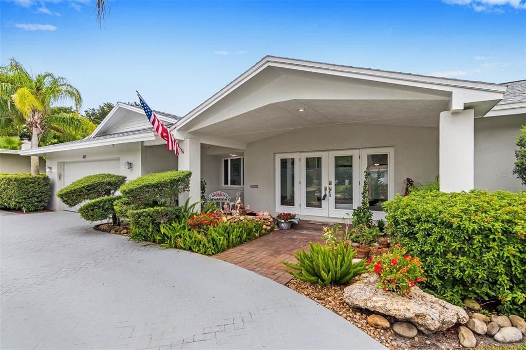 415 POINSETTIA ROAD BELLEAIR, FL 33756