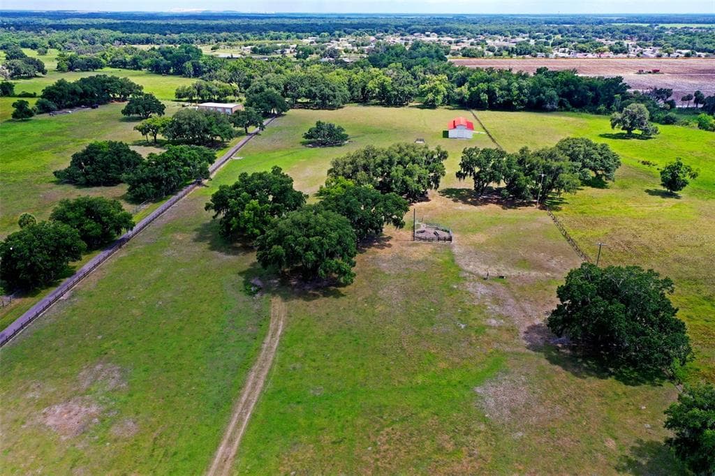 E TRAPNELL ROAD PLANT CITY, FL 33566